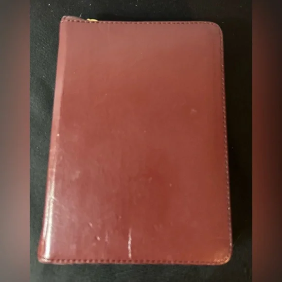 The Holy Bible Revised Standard Version Catholic Edition. Zipper Case Bible. - Picture 3 of 13